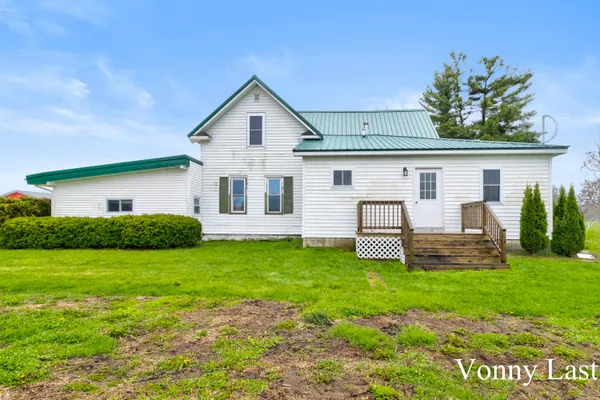 $539,000 | 950 West 40th Street, Fremont, MI 49412