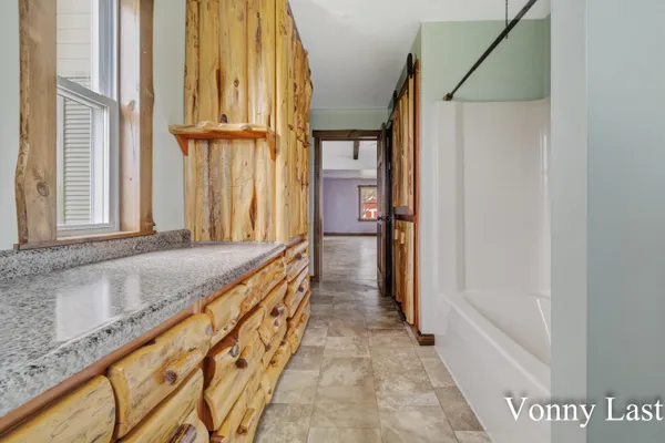 $539,000 | 950 West 40th Street, Fremont, MI 49412