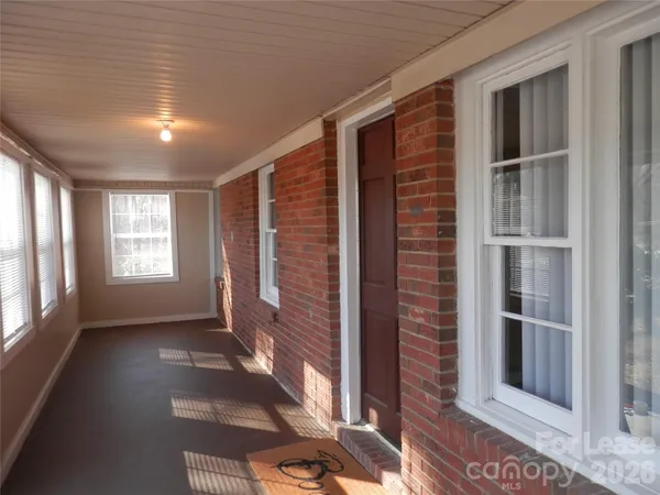 a view of livingroom with windows