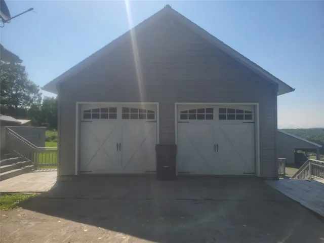 $850,000 | 537 Ryan Road, Friendsville, PA 18818