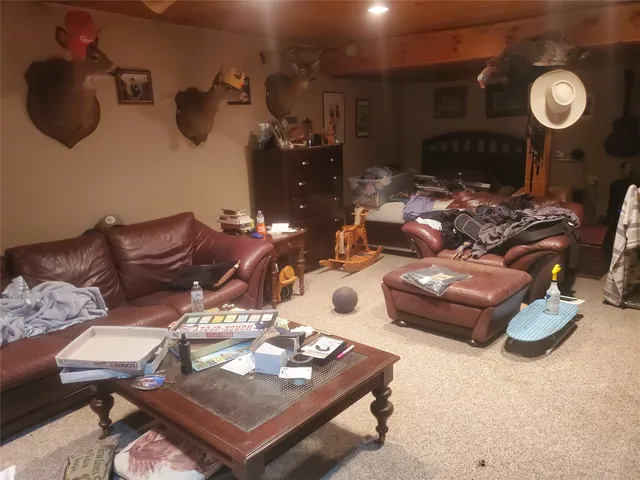 $850,000 | 537 Ryan Road, Friendsville, PA 18818