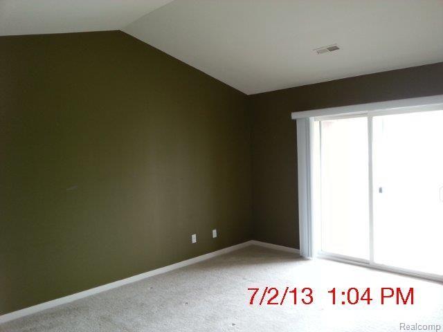 1970 Flagstone Circle Rochester, MI 48307 - Photo 6 of 18 20130702_130417.jpg