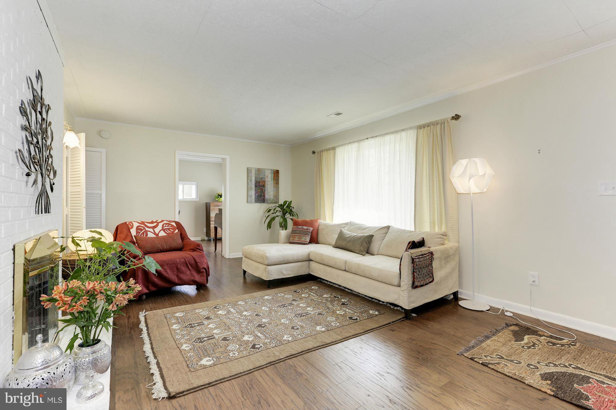 1306 Jefferson Road Fort Washington, MD 20744 - Photo 7 of 21 Living Room