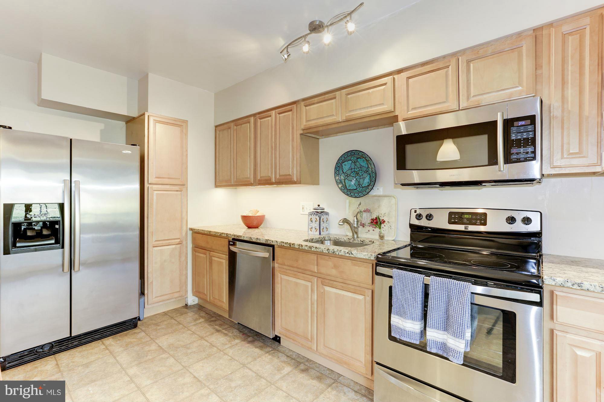 1306 Jefferson Road Fort Washington, MD 20744 - Photo 10 of 21 Kitchen