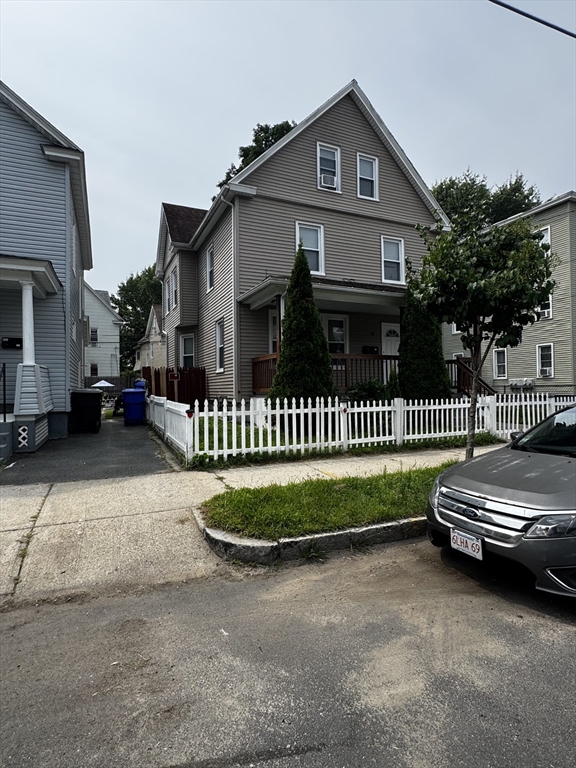 99 Wilmont Street Springfield, MA 01108 - Photo 3 of 8