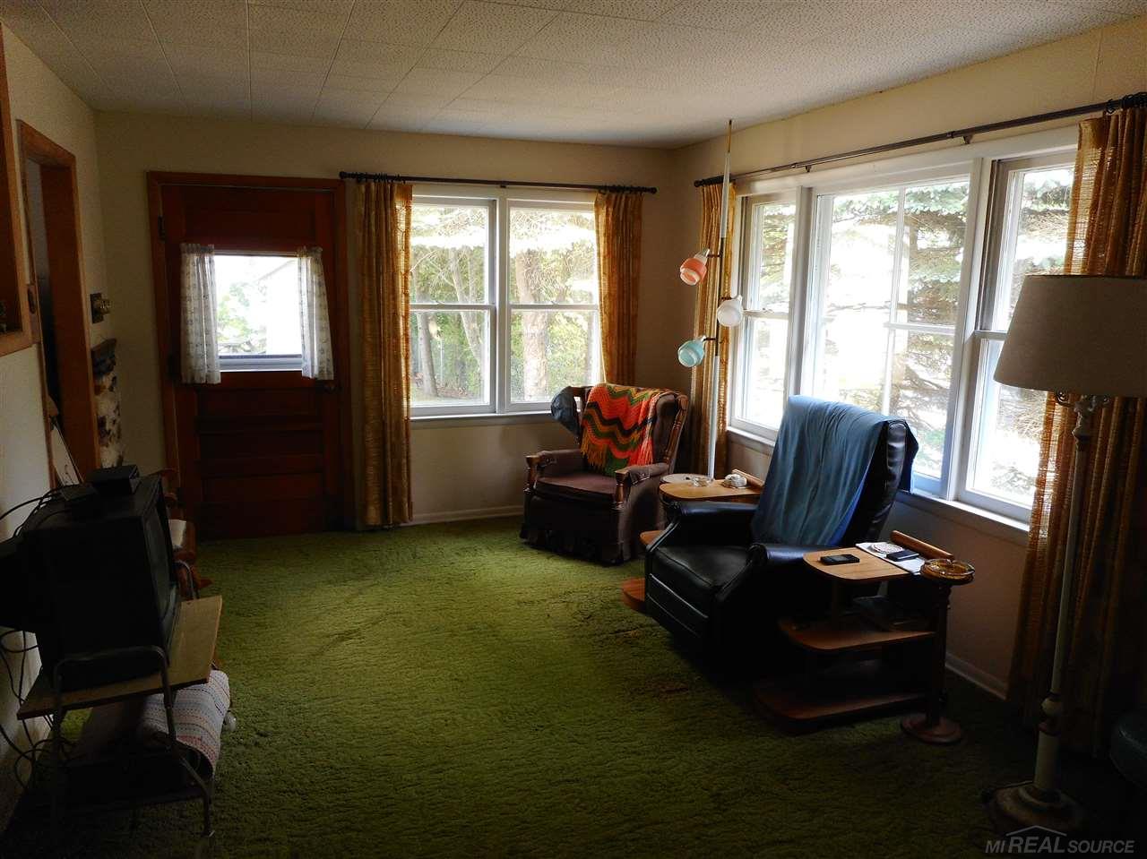 2935 South Lakeshore Road Applegate, MI 48401 - Photo 10 of 19 31350942-9.JPG