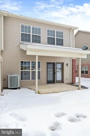 $2,195 | 9 Delano Drive, Chambersburg, PA 17201