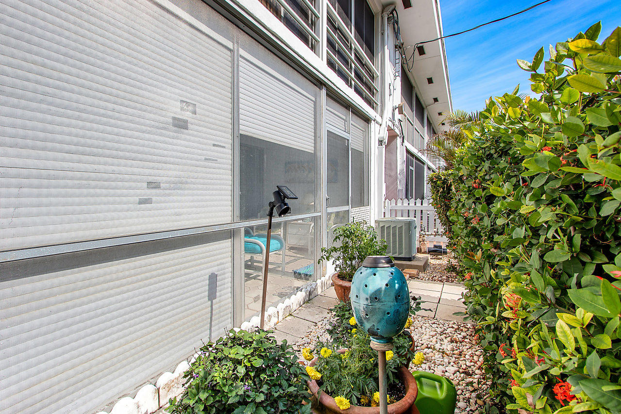 30 Southeast 13th Street, Unit A4 Boca Raton, FL 33432 - Photo 6 of 22 006-30SE13thSt-BocaRaton-FL-small