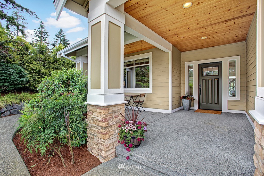 16307 Simonds Road Northeast Kenmore, WA 98028 - Photo 2 of 25