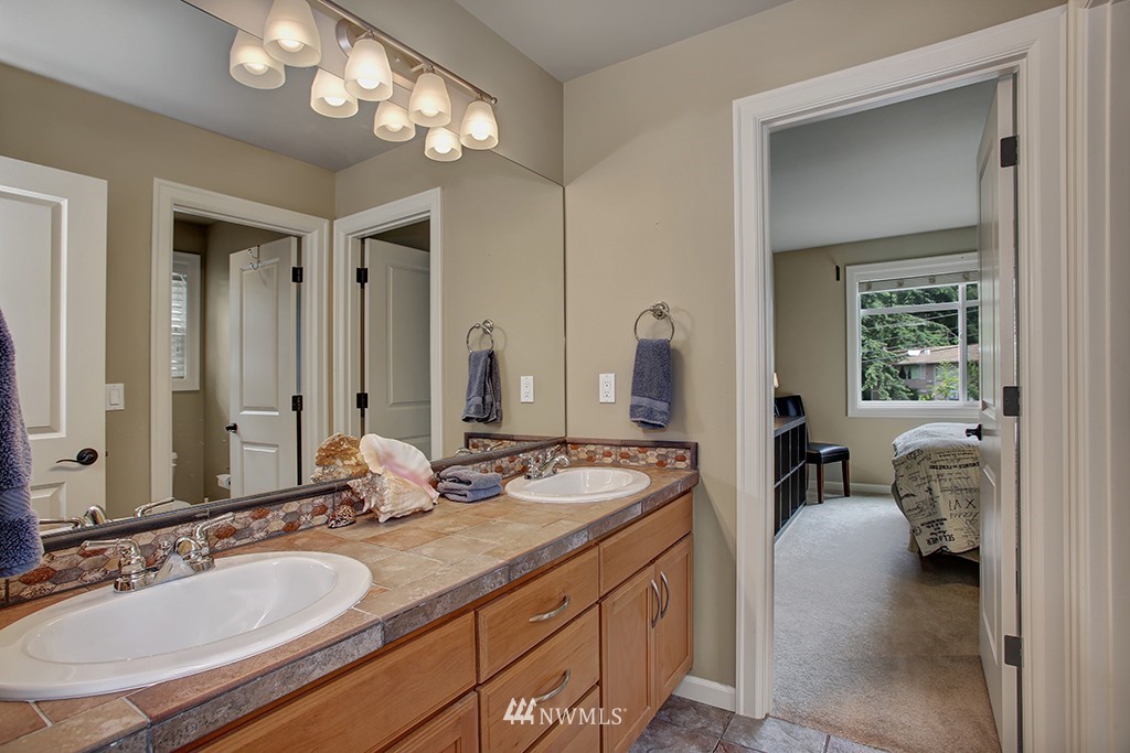 16307 Simonds Road Northeast Kenmore, WA 98028 - Photo 15 of 25