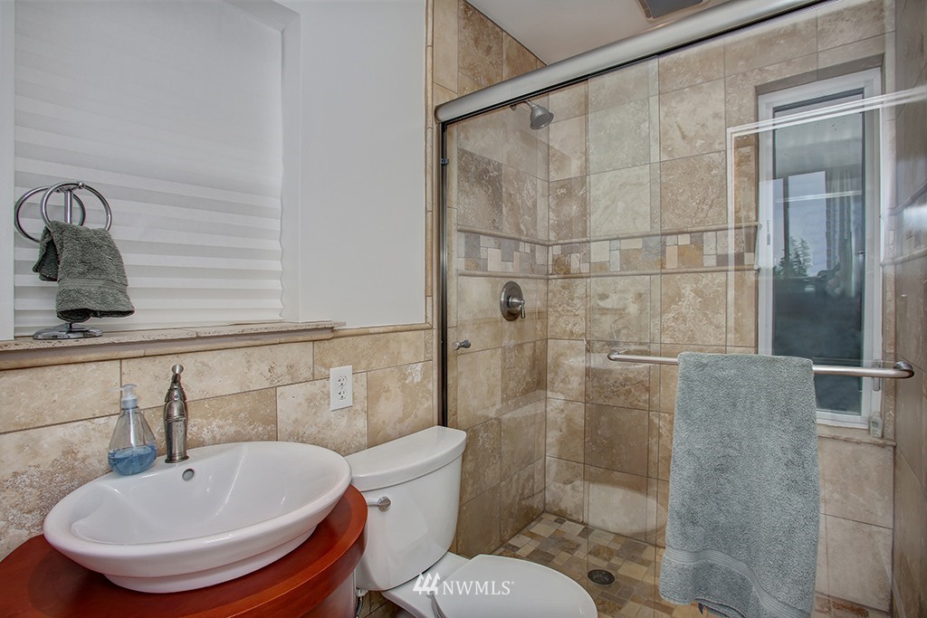 16307 Simonds Road Northeast Kenmore, WA 98028 - Photo 22 of 25