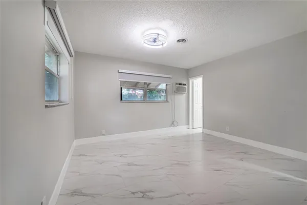 $2,950 | 6220 Southwest 9th Court, North Lauderdale, FL 33068