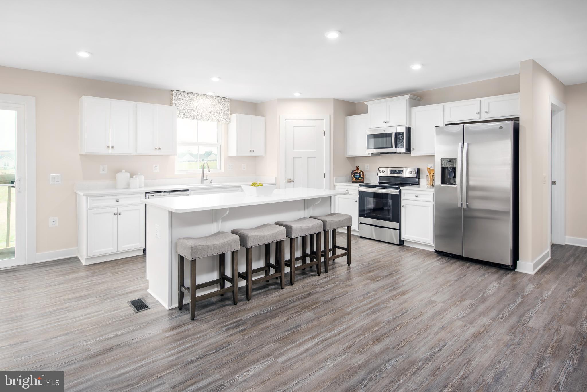 14200 Herring Run Brandywine, MD 20613 - Photo 8 of 30 KITCHEN W/STAINLESS STEEL APPLIANCES