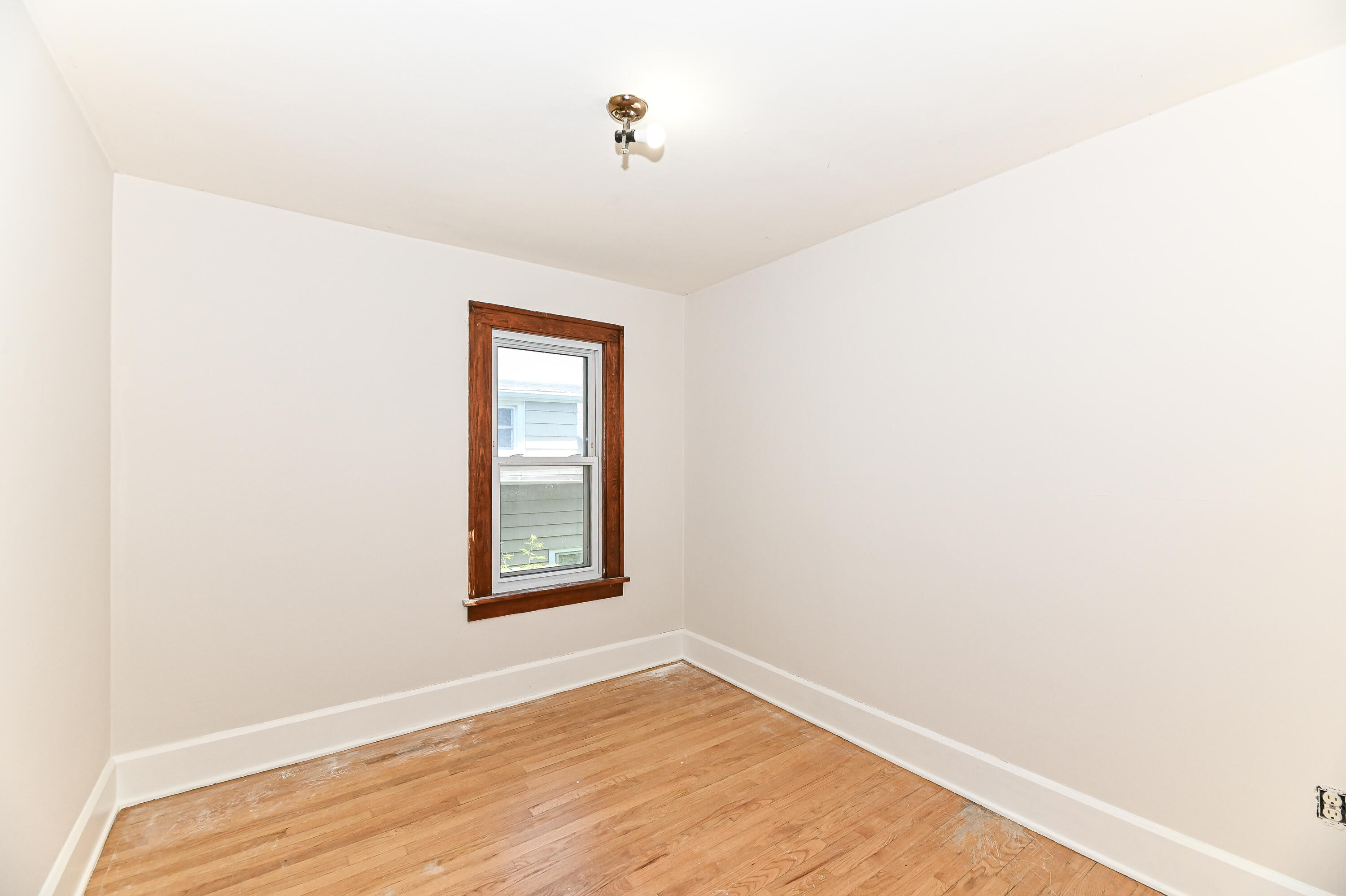 3340 10th Avenue Racine, WI 53402 - Photo 22 of 38 24