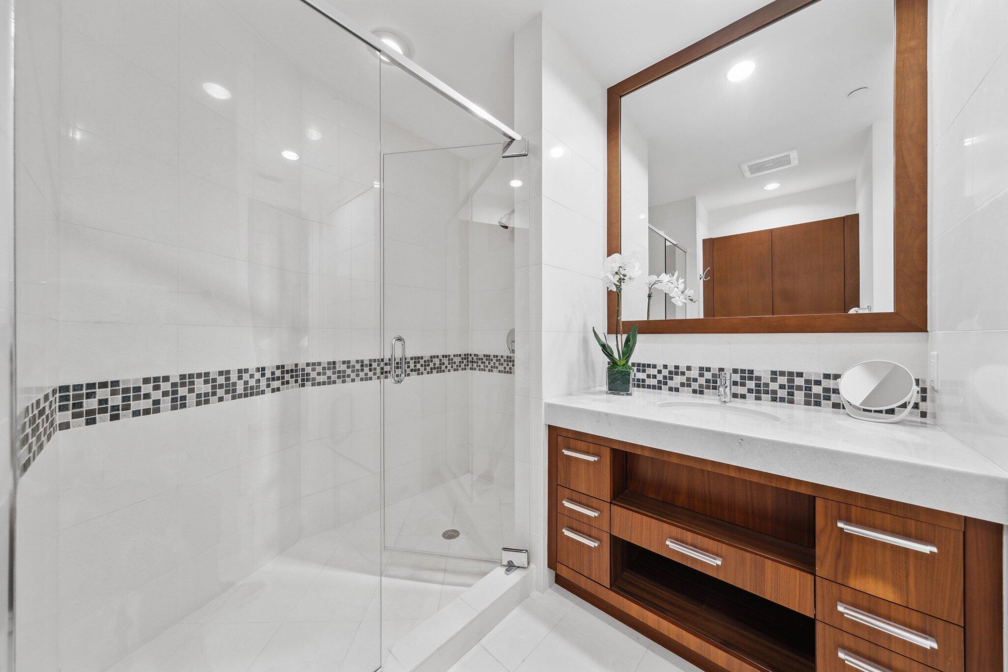 1000 South Ocean Boulevard, Unit 309 Boca Raton, FL 33432 - Photo 29 of 62 1000 South Ocean Boulevard - 25.jpg-SMAL