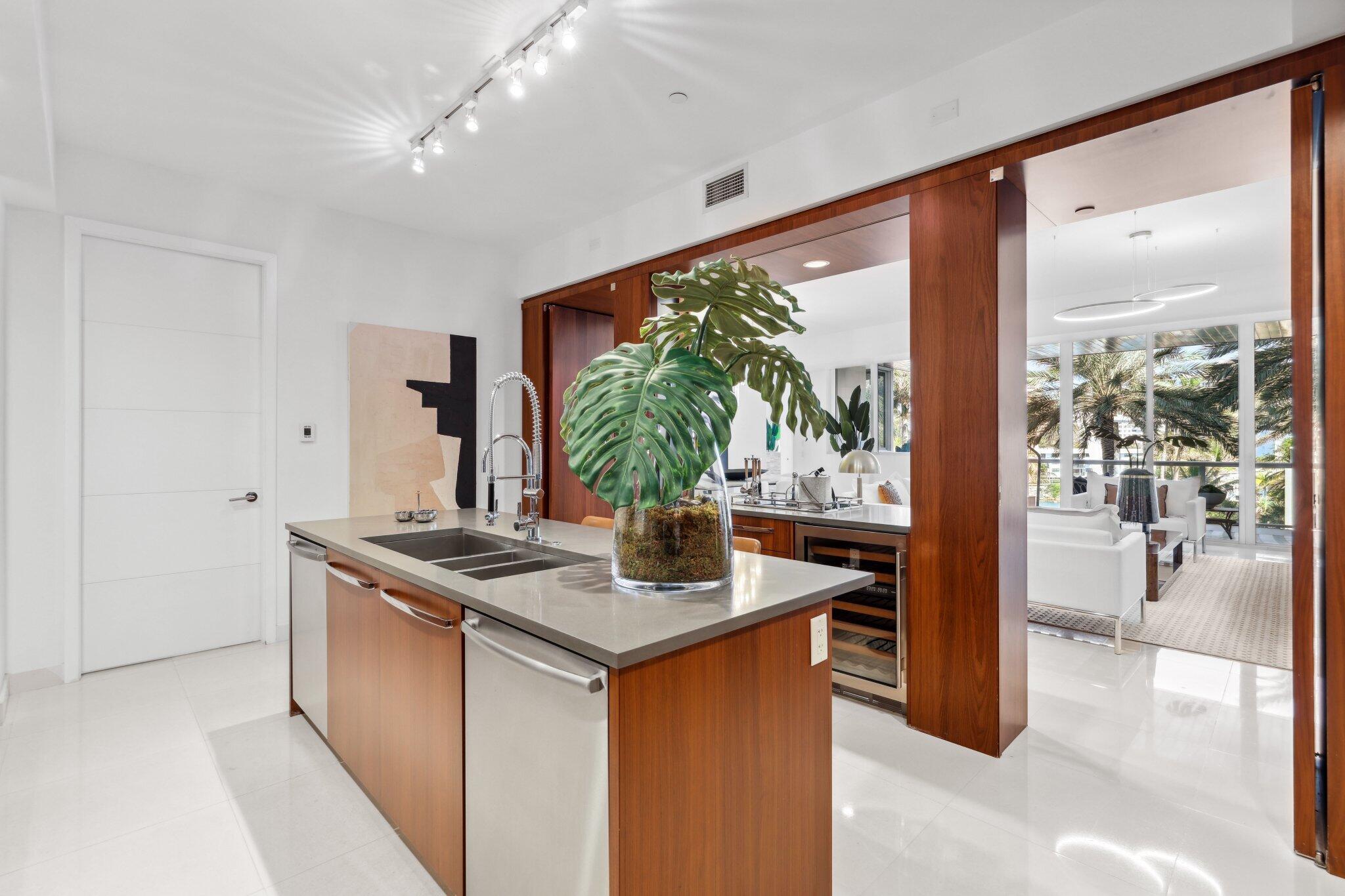 1000 South Ocean Boulevard, Unit 309 Boca Raton, FL 33432 - Photo 58 of 62 1000 South Ocean Boulevard - 41.jpg-SMAL