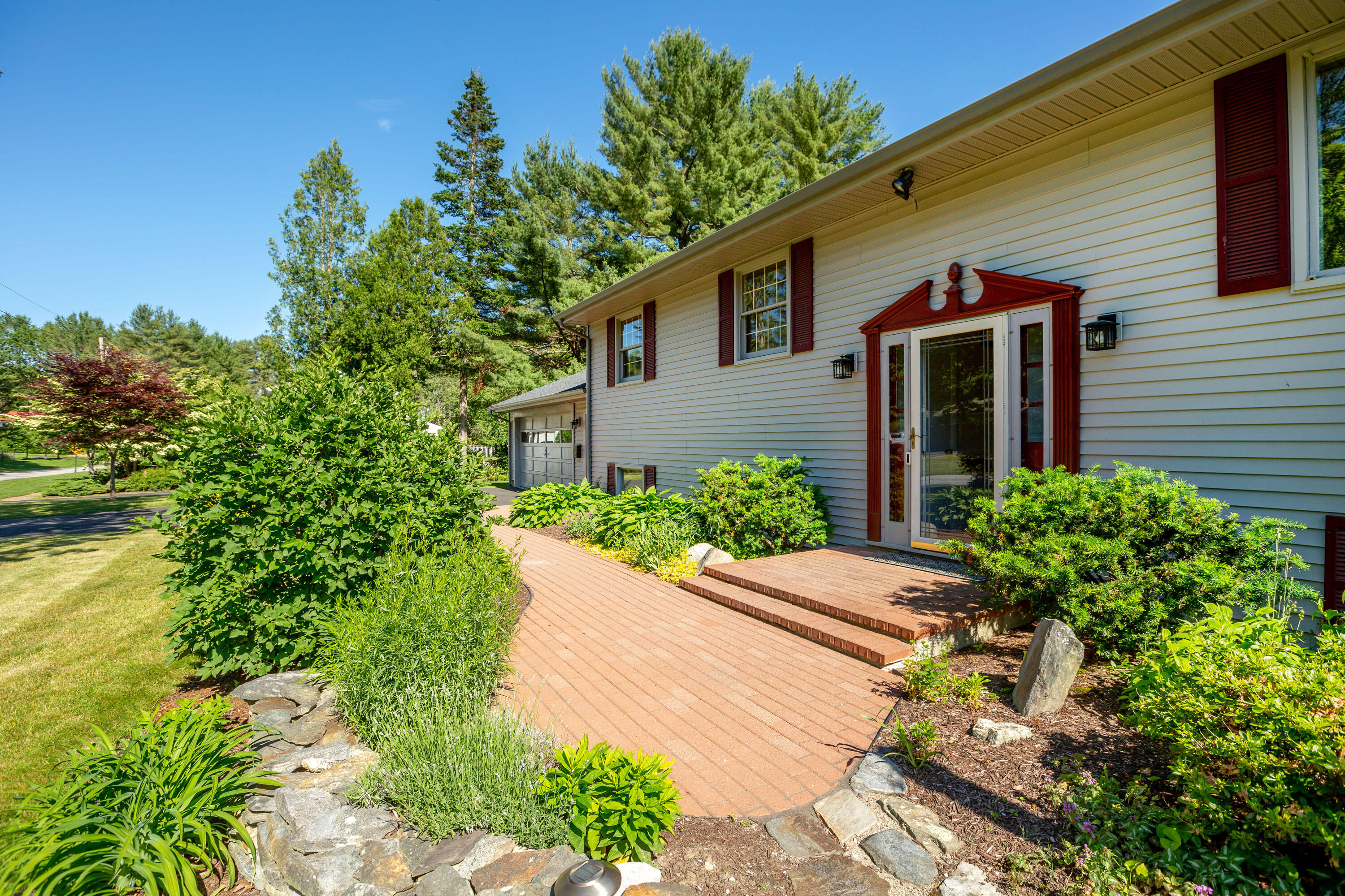 32 Meadowbrook Road Brunswick, ME 04011 - Photo 58 of 67 Meadowbrook_Domingos_57