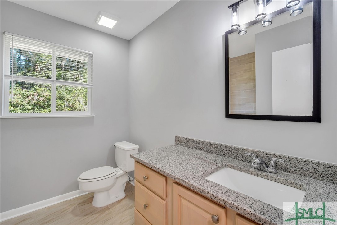 12403 Sunnybrook Road Savannah, GA 31419 - Photo 16 of 32 guest bath