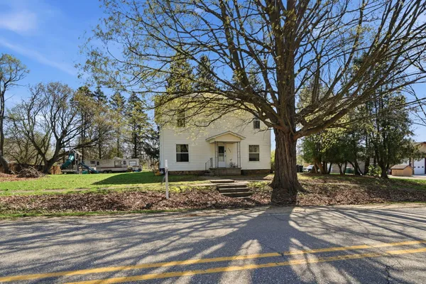 $249,999 | 9389 Foster Road, Fostoria, MI 48435