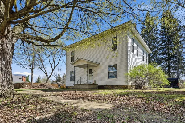 $249,999 | 9389 Foster Road, Fostoria, MI 48435