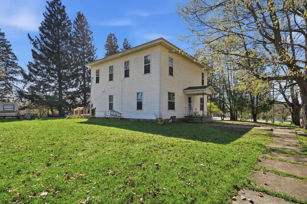 $249,999 | 9389 Foster Road, Fostoria, MI 48435