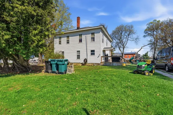 $249,999 | 9389 Foster Road, Fostoria, MI 48435