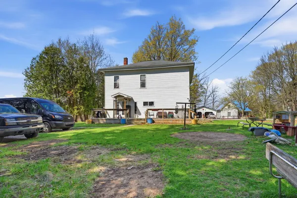 $249,999 | 9389 Foster Road, Fostoria, MI 48435