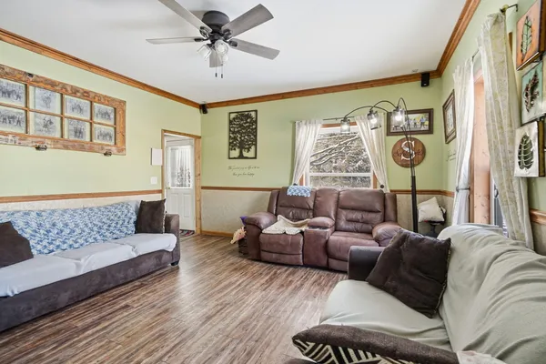 $249,999 | 9389 Foster Road, Fostoria, MI 48435