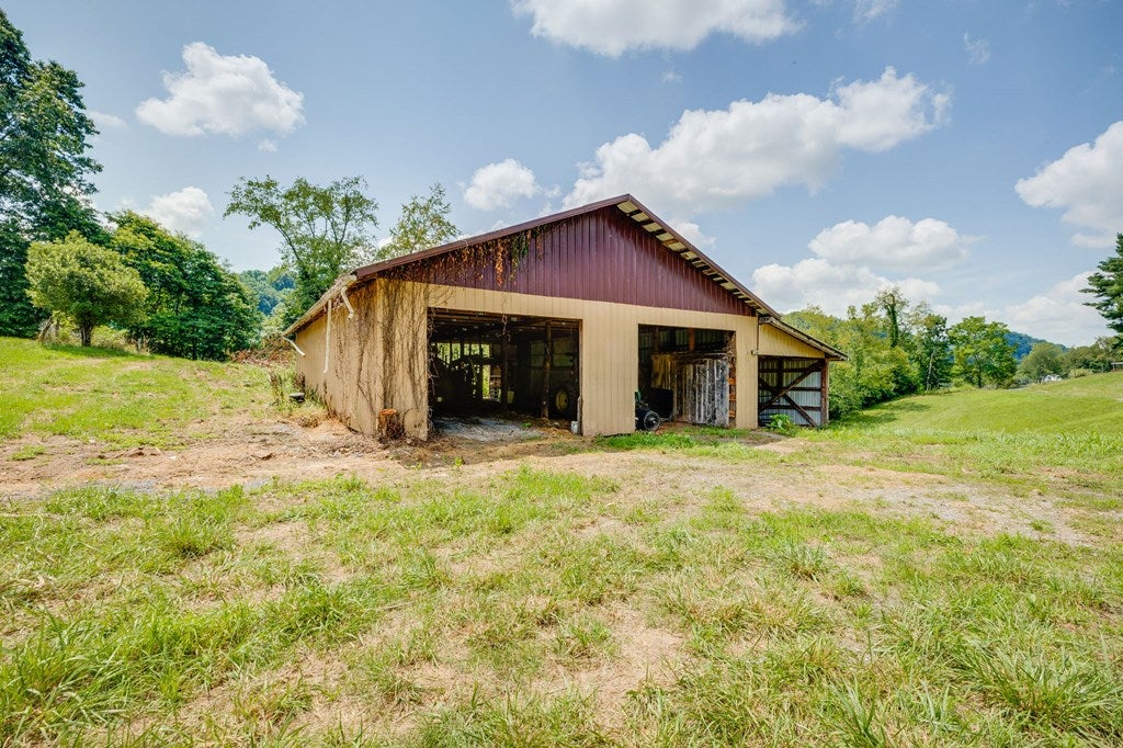 Tbd Call Valley Road Swords Creek, VA 24649 - Photo 7 of 31 Gallery Image 7