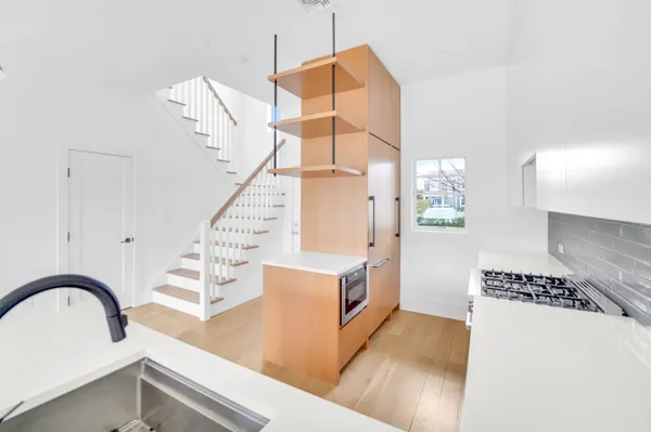 $649,000 | 68 Foster Avenue, Unit 4, Hampton Bays, NY 11946