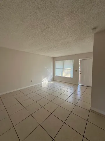 $1,400 | 948 Louisiana Avenue, Sebastian, FL 32958