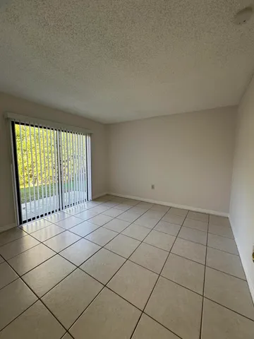 $1,400 | 948 Louisiana Avenue, Sebastian, FL 32958