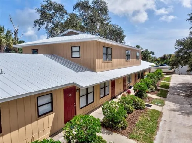 $1,400 | 948 Louisiana Avenue, Sebastian, FL 32958