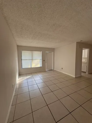 $1,400 | 948 Louisiana Avenue, Sebastian, FL 32958