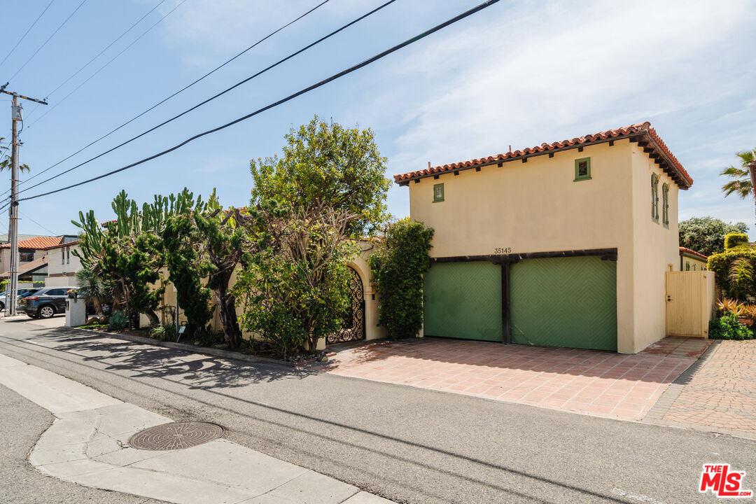 35145 Beach Road Dana Point, CA 92624 - Photo 57 of 57 a front view of a house