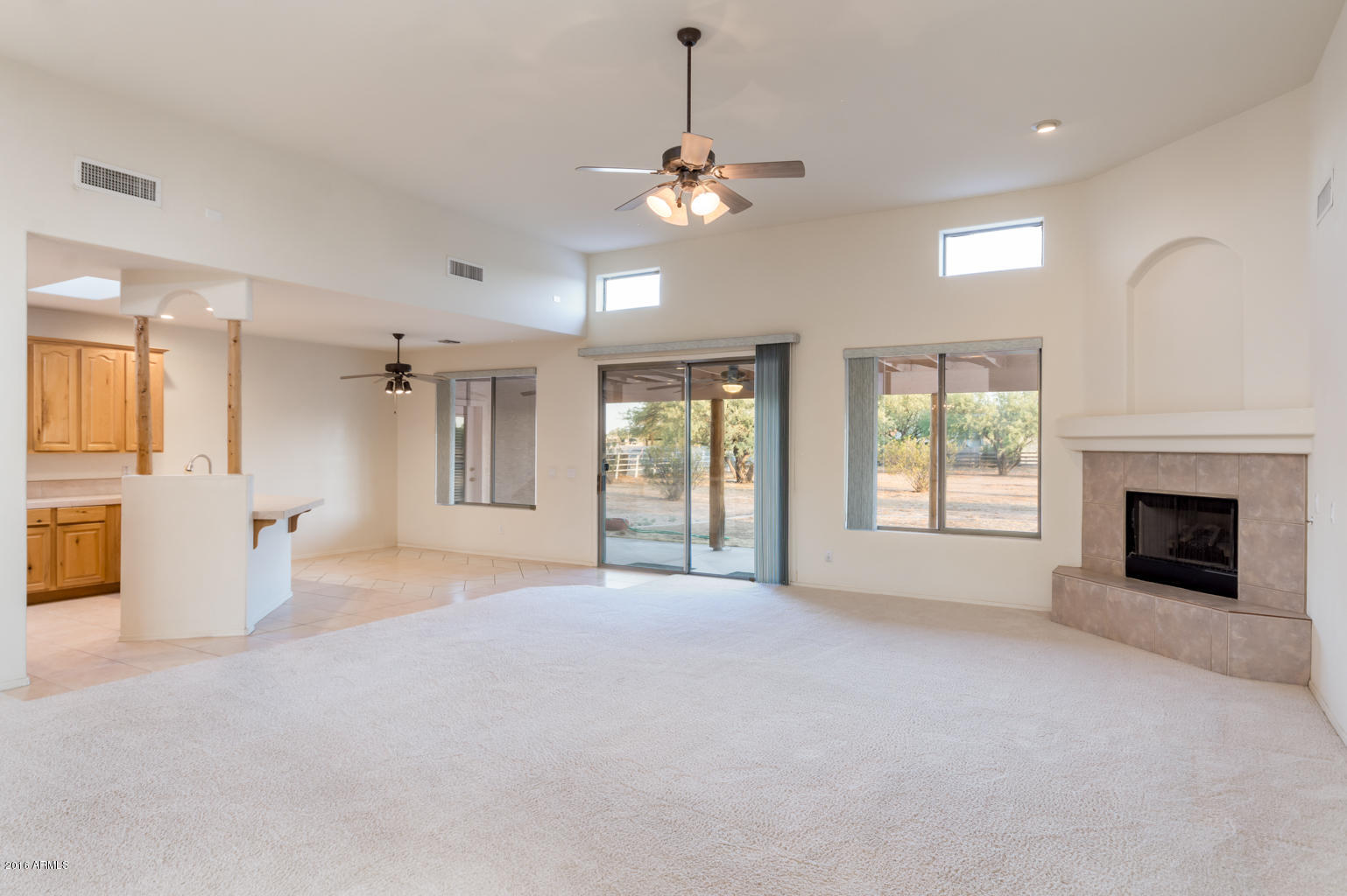 611 West Restin Road Phoenix, AZ 85086 - Photo 12 of 48 611 W Restin Rd - MLS-15