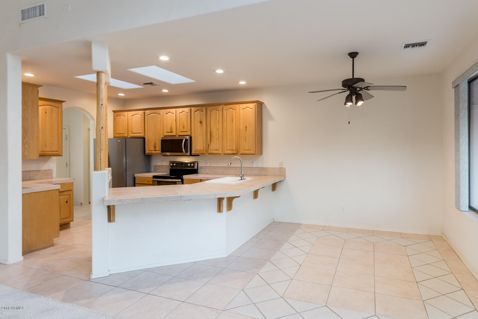 611 West Restin Road Phoenix, AZ 85086 - Photo 14 of 48 611 W Restin Rd - MLS-17