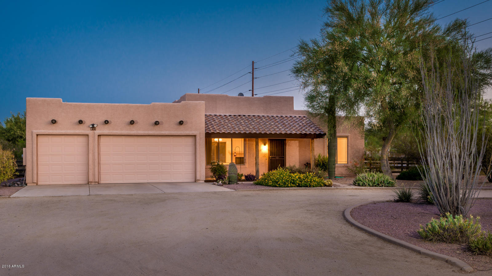 611 West Restin Road Phoenix, AZ 85086 - Photo 2 of 48 611 W Restin Rd - MLS-2