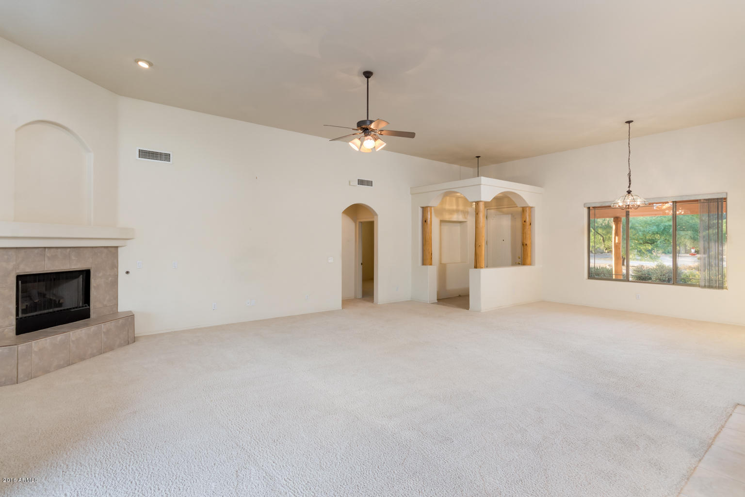 611 West Restin Road Phoenix, AZ 85086 - Photo 10 of 48 611 W Restin Rd - MLS-13