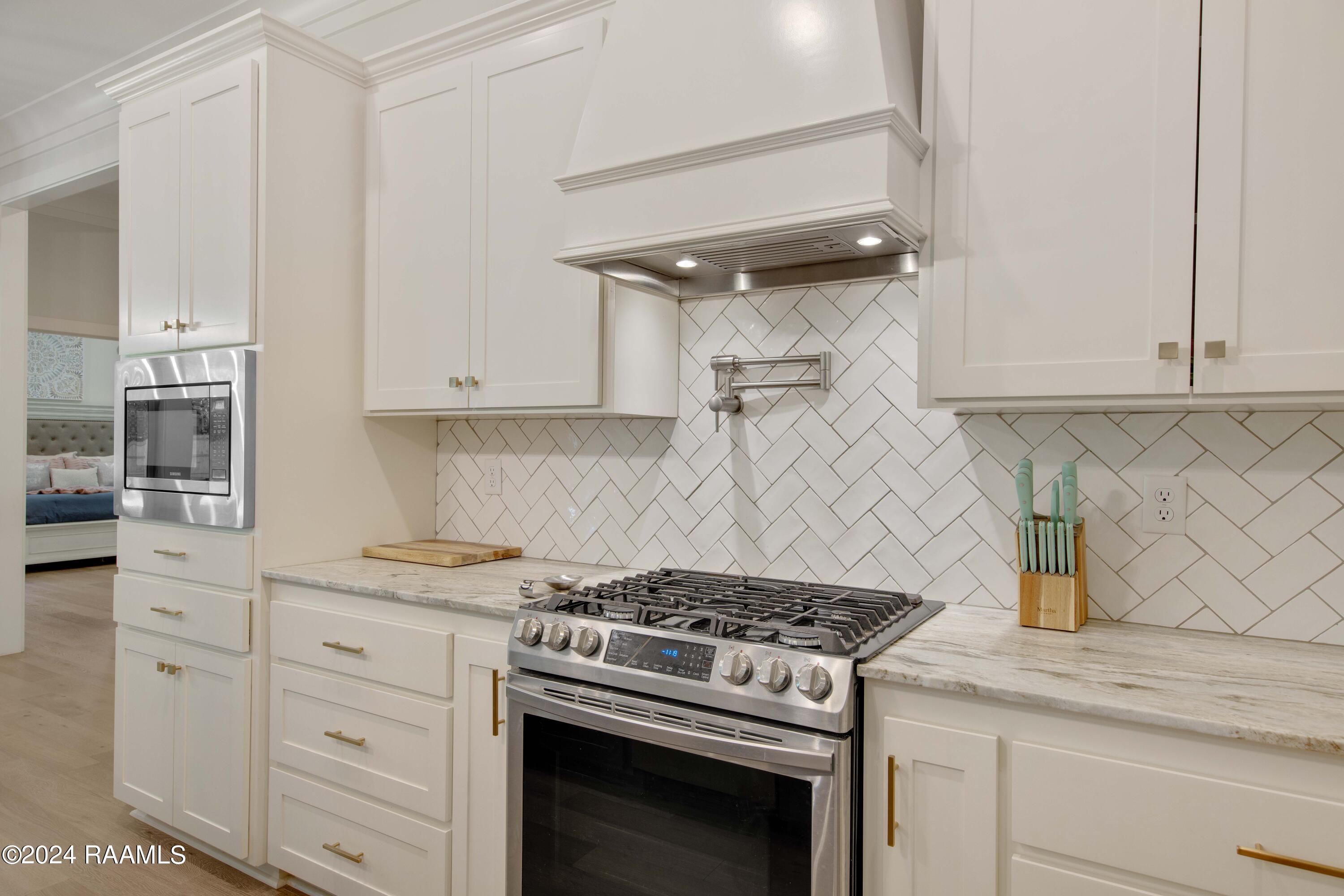 113 Rue Jean Rayne, LA 70578 - Photo 13 of 31 Gallery Image 13