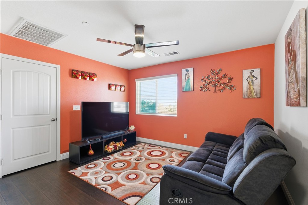 26537 Azalea Street Moreno Valley, CA 92555 - Photo 24 of 48