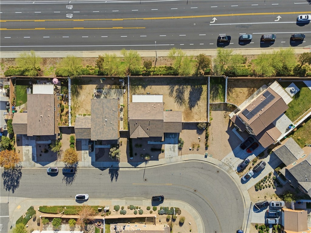 26537 Azalea Street Moreno Valley, CA 92555 - Photo 4 of 48