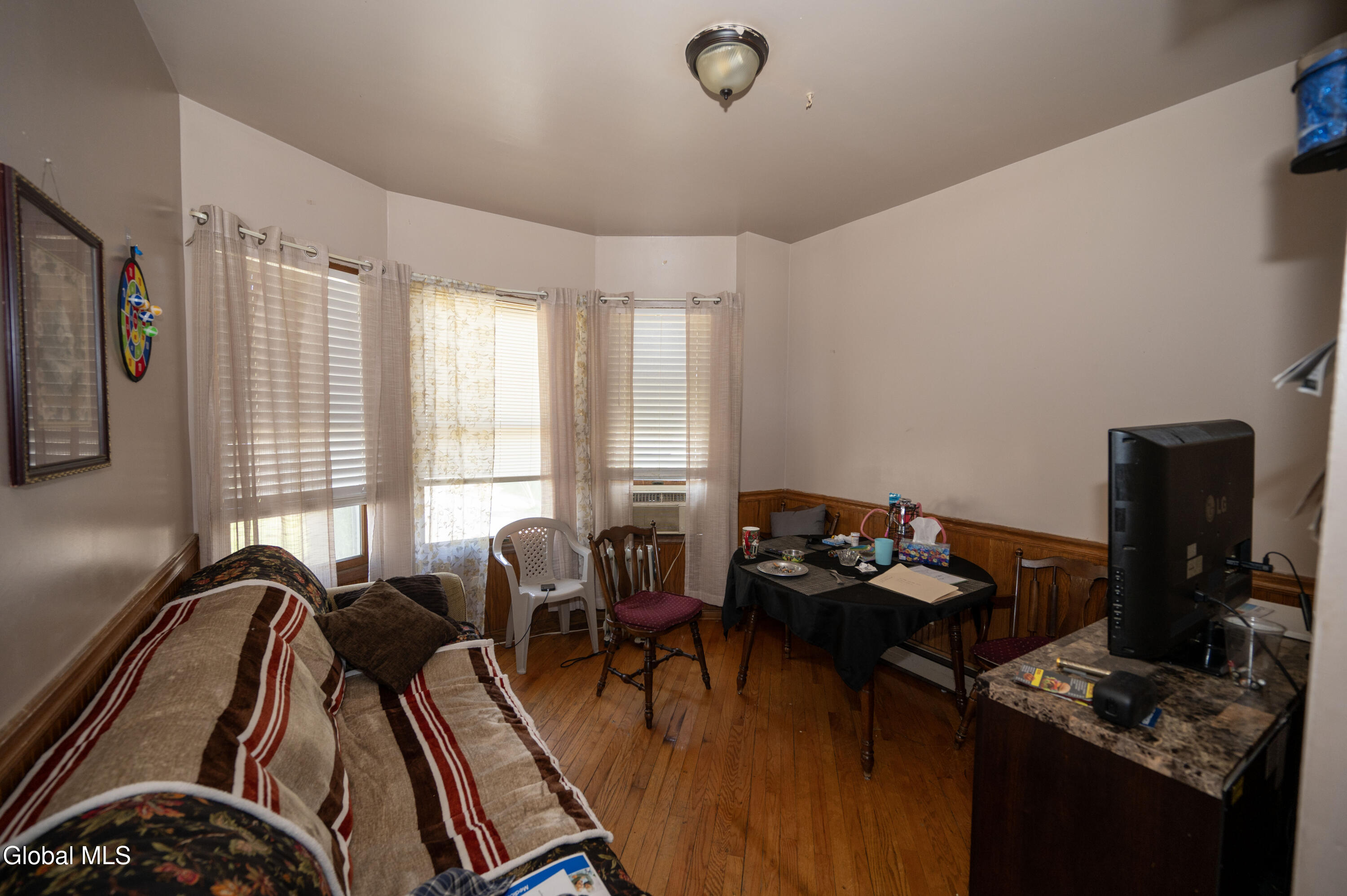 446 Second Avenue Albany, NY 12209 - Photo 9 of 17 2nd floor dining room