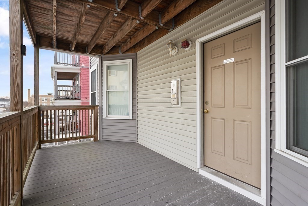 20 Fairmount Street Boston, MA 02124 - Photo 3 of 32