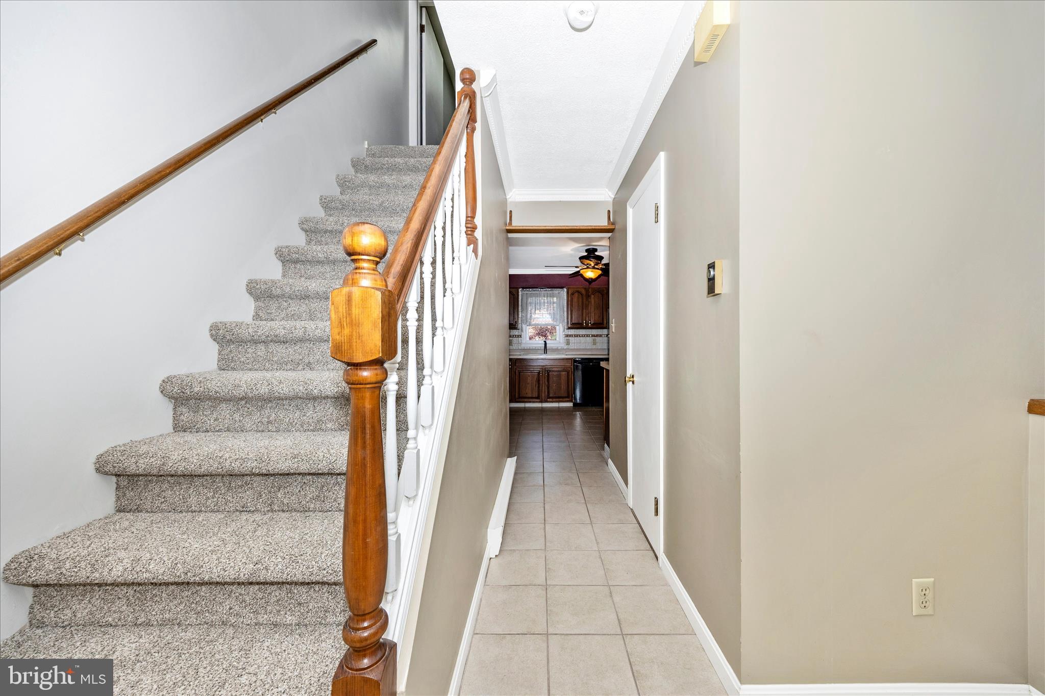 10901 Hopewell Road Hagerstown, MD 21740 - Photo 4 of 65 Foyer