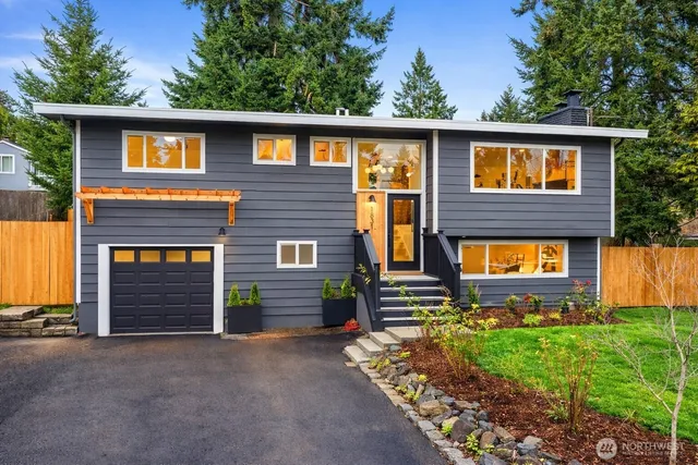$949,950 | 1831 201st Place Southwest, Lynnwood, WA 98036