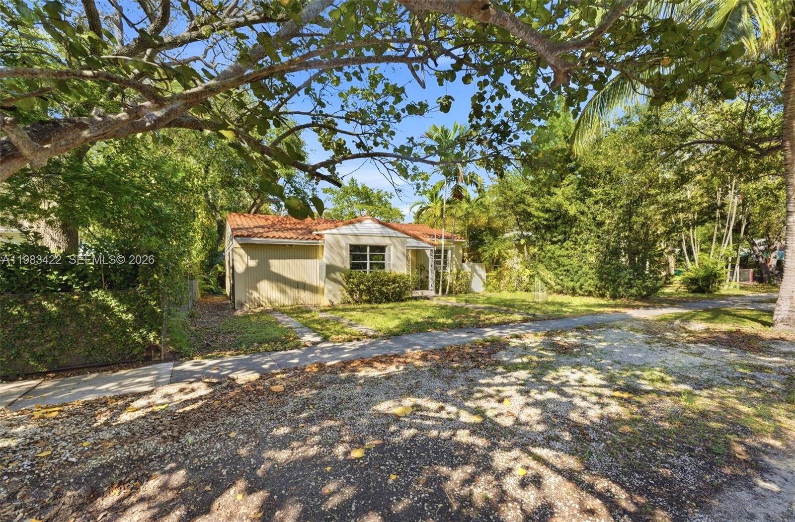 2235 Overbrook Street Miami, FL 33133 - Photo 3 of 11