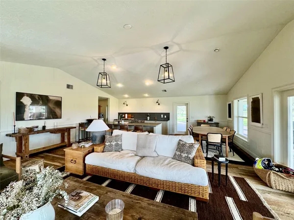 $2,195,000 | 14151 Center Street, Okeechobee, FL 34974