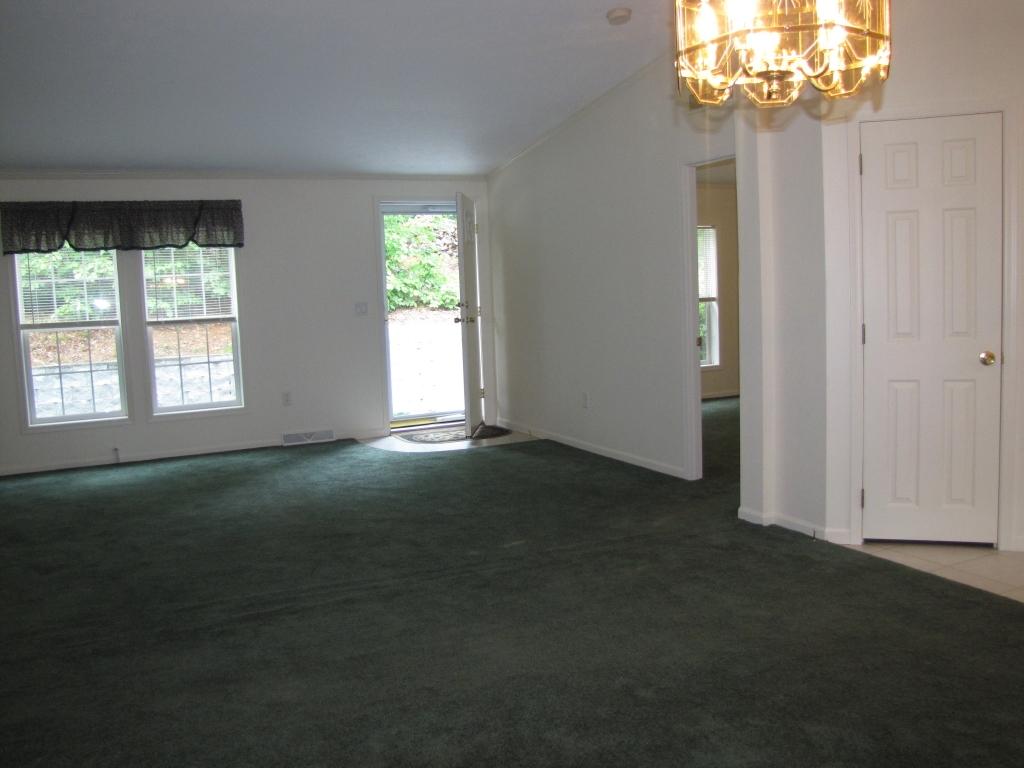 110 Old Post Road Moneta, VA 24121 - Photo 28 of 99 Great Room- View Fr Dining Area