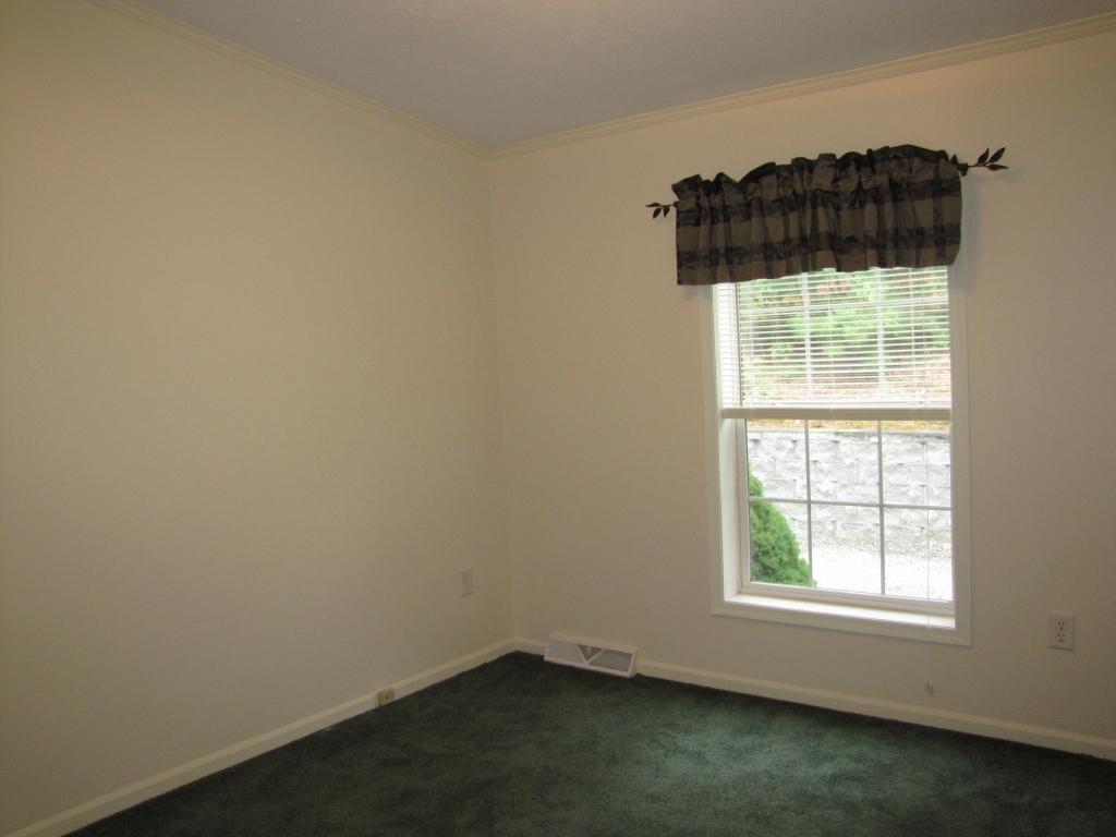 110 Old Post Road Moneta, VA 24121 - Photo 34 of 99 Bedroom 2